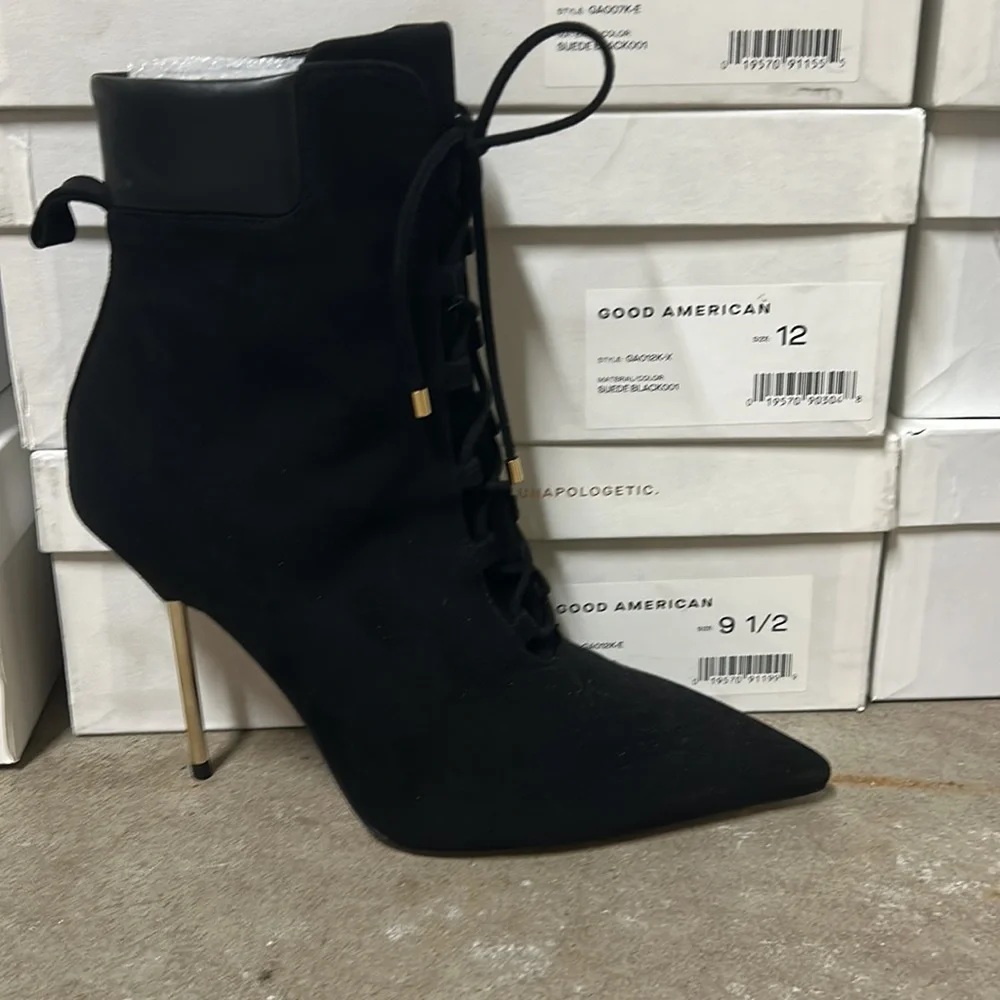 Good American Suede Black Booties NWT Several Sizes - Picture 2 of 7